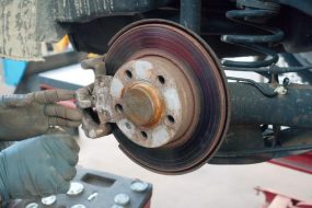 How to Install Anti Rattle Clips on Brake Pads