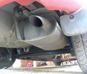 Does a Hole in the Muffler Affect Performance