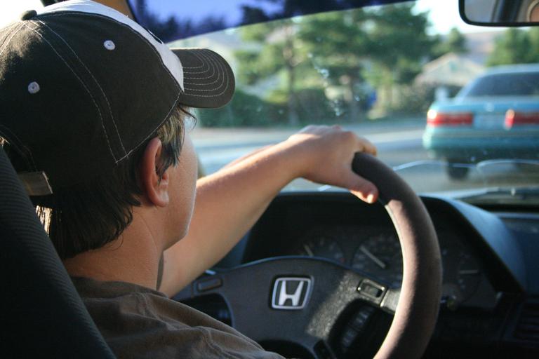 Is it Safe to Drive with a Shaking Steering Wheel