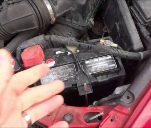 Will Disconnecting Battery Reset Airbag Light