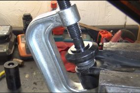 How to Use a Ball Joint Press